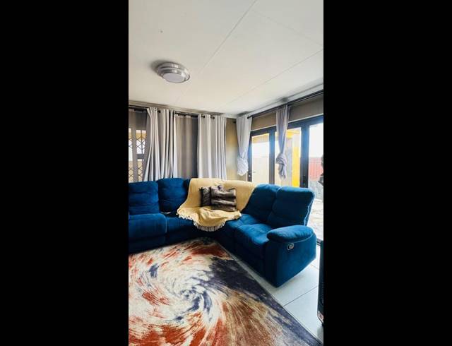3 BEDROOM PROPERTY TO RENT IN WINDMILL PARK